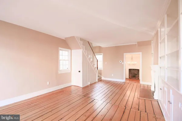 $5,995 | 217 South Lee Street, Alexandria, VA 22314