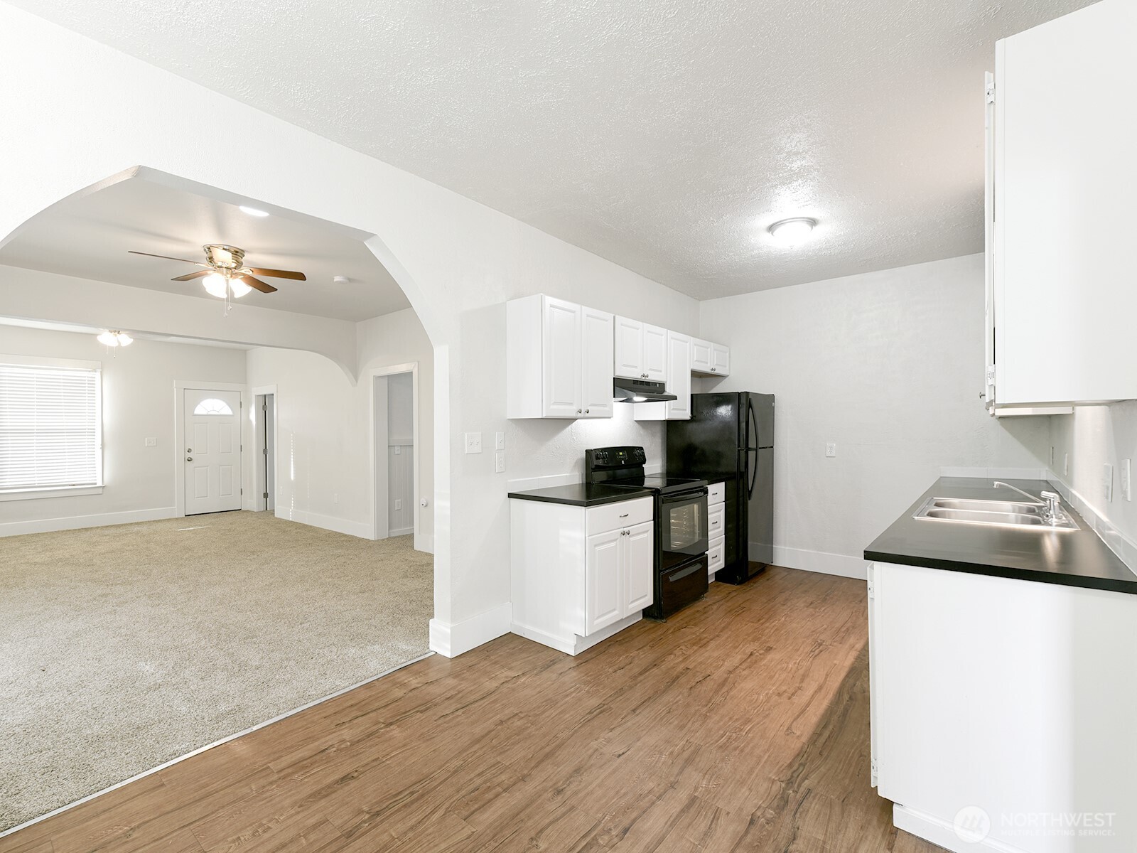 304 Varner Avenue Southeast Orting, WA 98360 - Photo 10 of 24