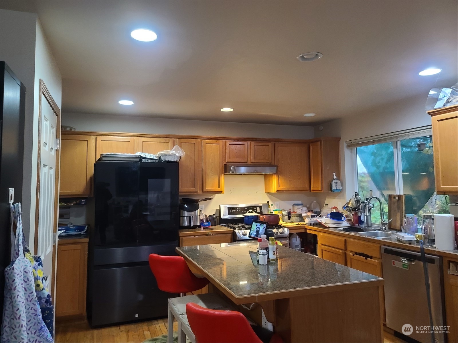 11826 Alexander Road Everett, WA 98204 - Photo 8 of 17