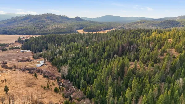 $625,000 | 5552 Deer Valley Road, Newport, WA 99156