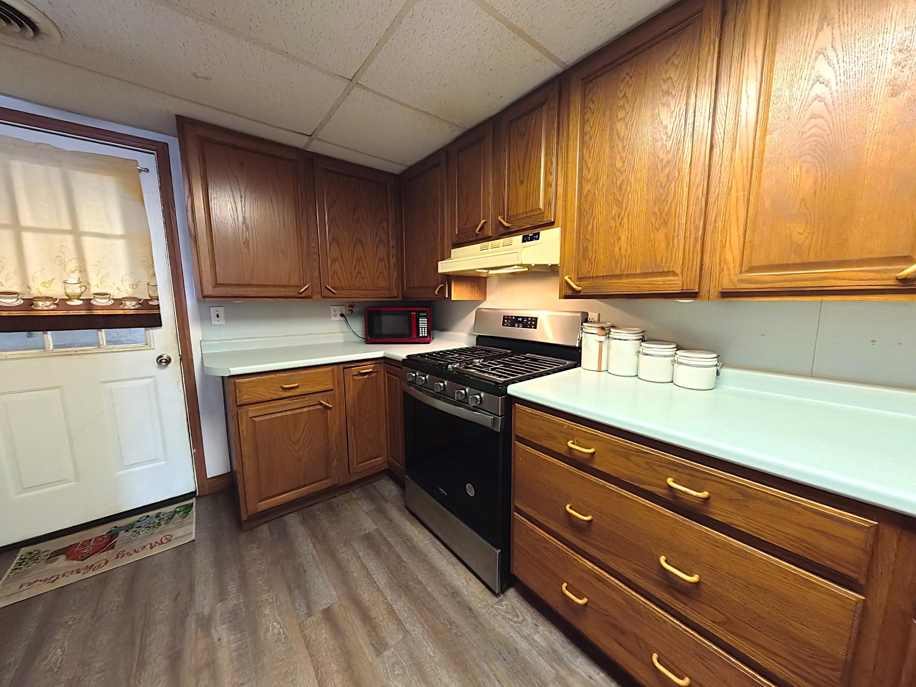 8654 Cady Road Jackson, MI 49201 - Photo 11 of 33 11