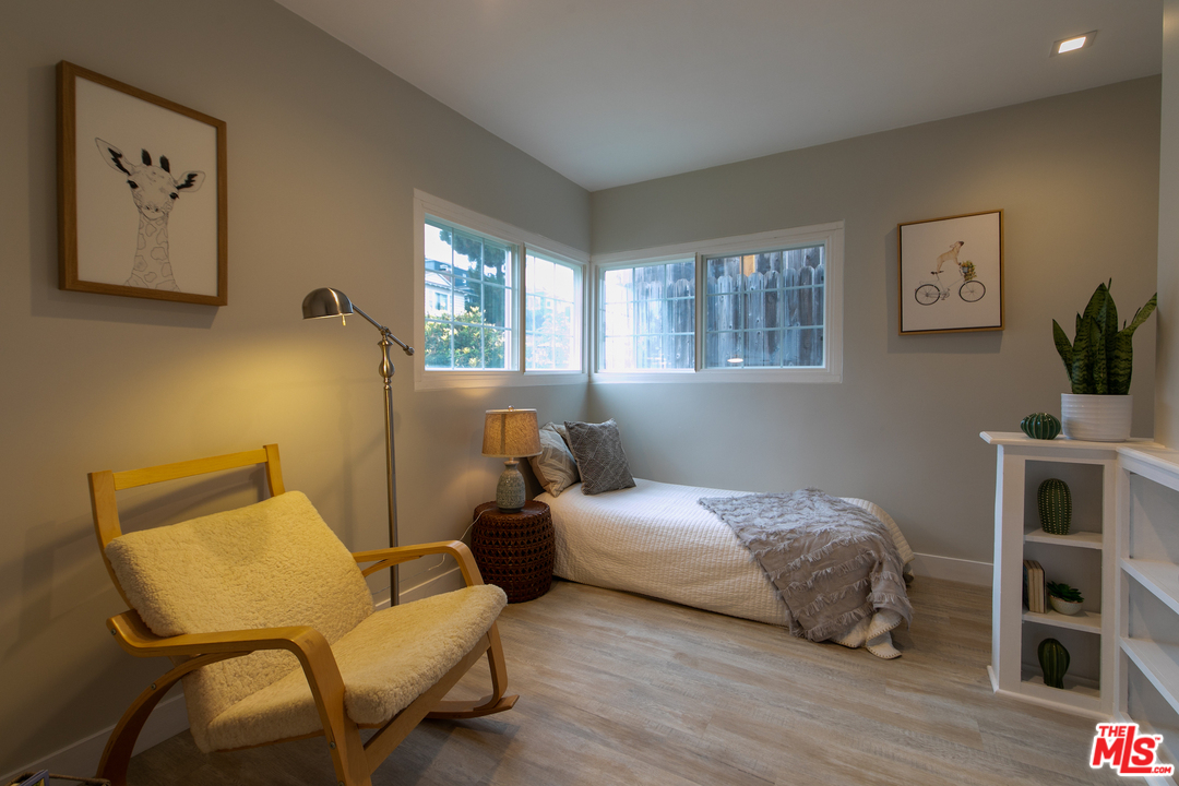 7520 Earldom Avenue Playa del Rey, CA 90293 - Photo 15 of 28 Gallery Image 15