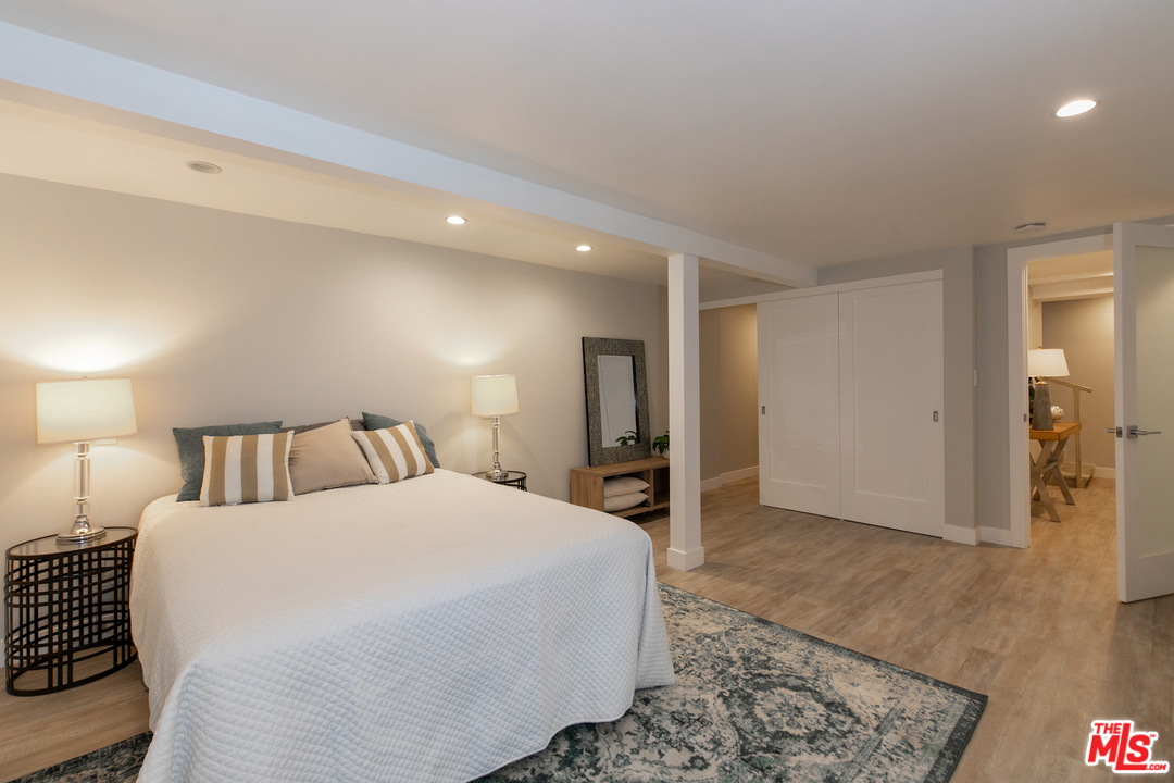 7520 Earldom Avenue Playa del Rey, CA 90293 - Photo 16 of 28 Gallery Image 16