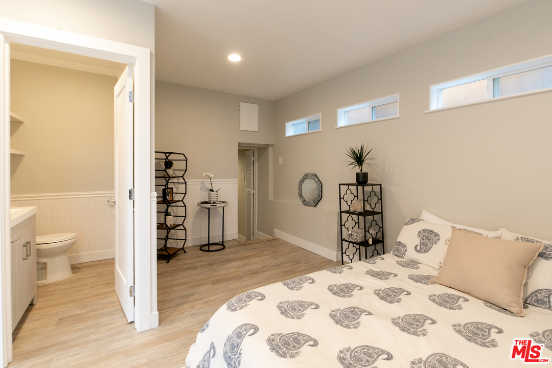 7520 Earldom Avenue Playa del Rey, CA 90293 - Photo 20 of 28 Gallery Image 20