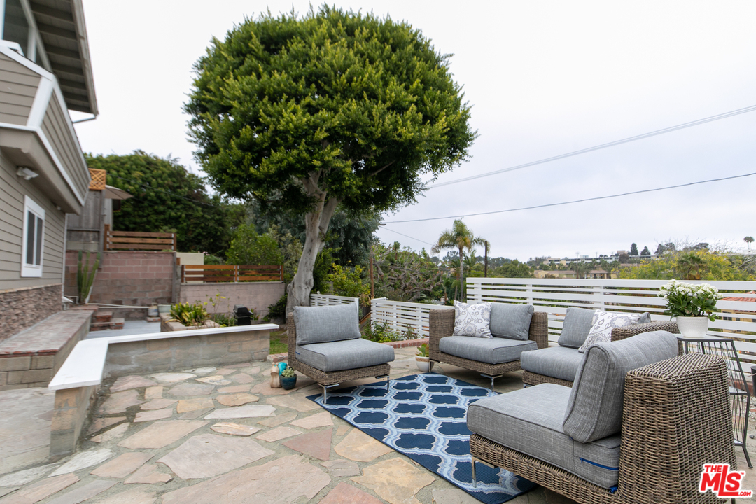 7520 Earldom Avenue Playa del Rey, CA 90293 - Photo 23 of 28 Gallery Image 23