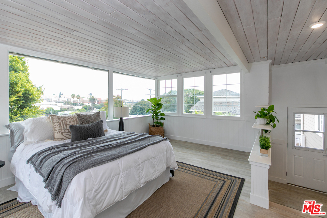 7520 Earldom Avenue Playa del Rey, CA 90293 - Photo 10 of 28 Gallery Image 10