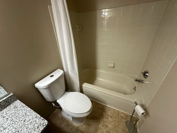 $219,900 | 3005 Fernwood Avenue, Unit 103, Ann Arbor, MI 48108