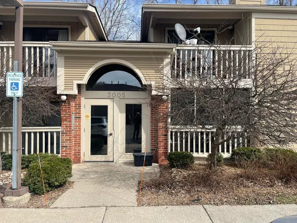 $219,900 | 3005 Fernwood Avenue, Unit 103, Ann Arbor, MI 48108
