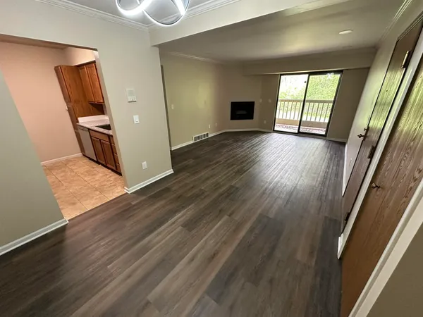 $219,900 | 3005 Fernwood Avenue, Unit 103, Ann Arbor, MI 48108