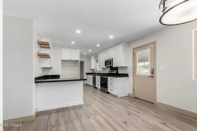 $599,990 | 48451 North 27th Avenue, New River, AZ 85087