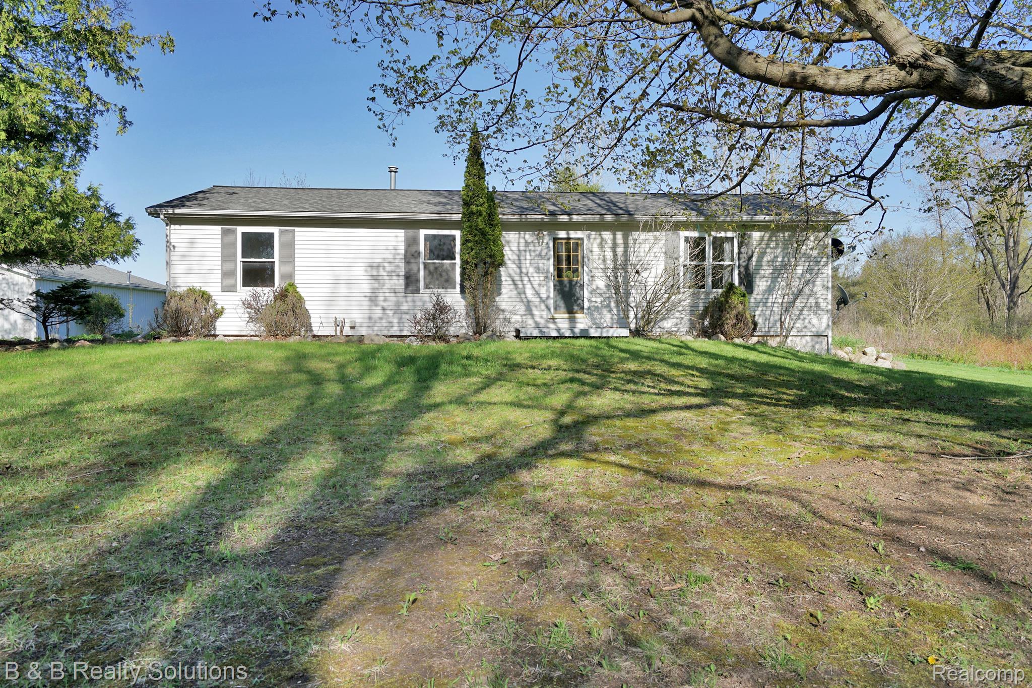 3200 North Summers Road Imlay City, MI 48444 - Photo 1 of 26