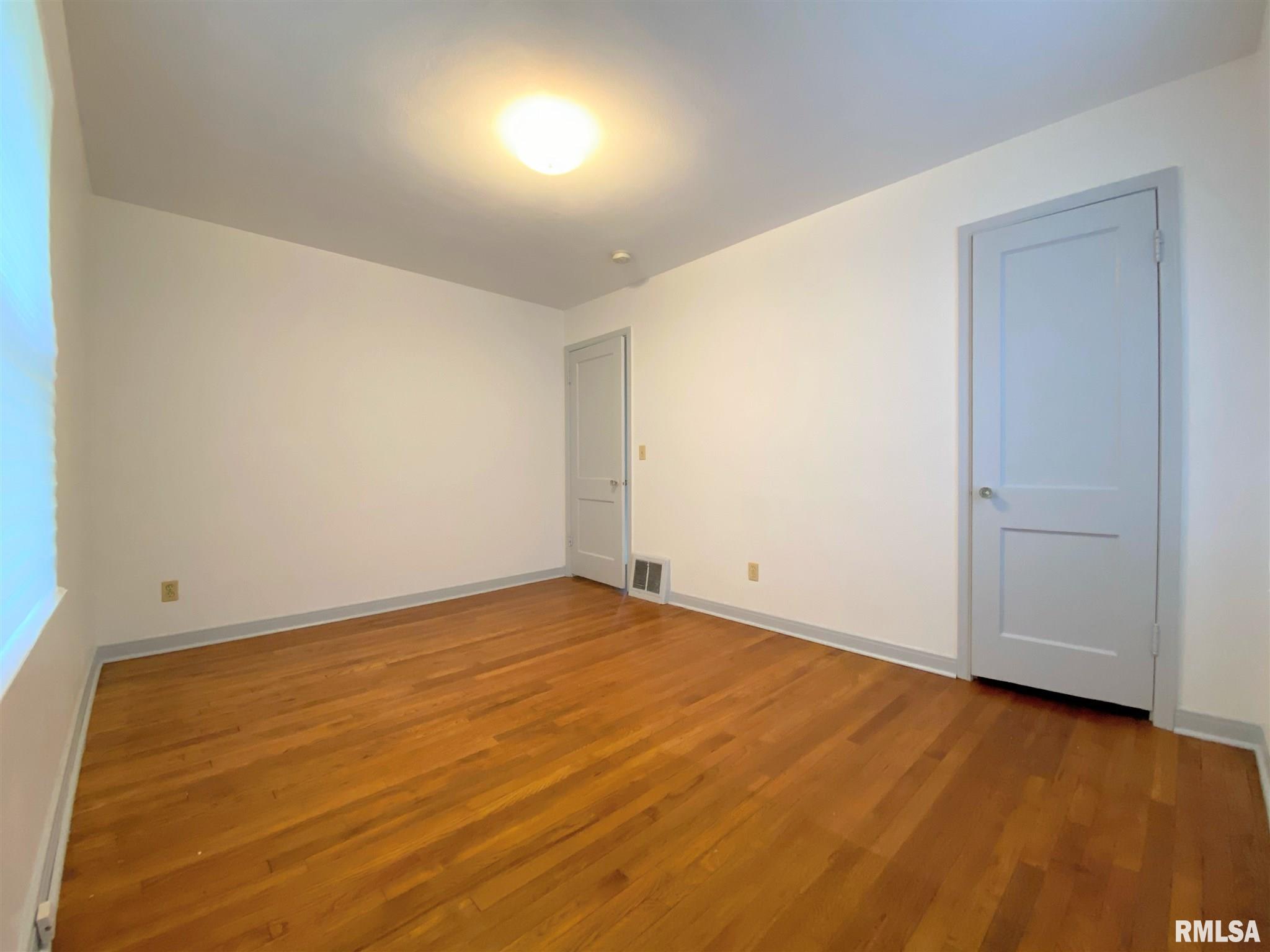 2012 East Buchanan Street Springfield, IL 62703 - Photo 17 of 41
