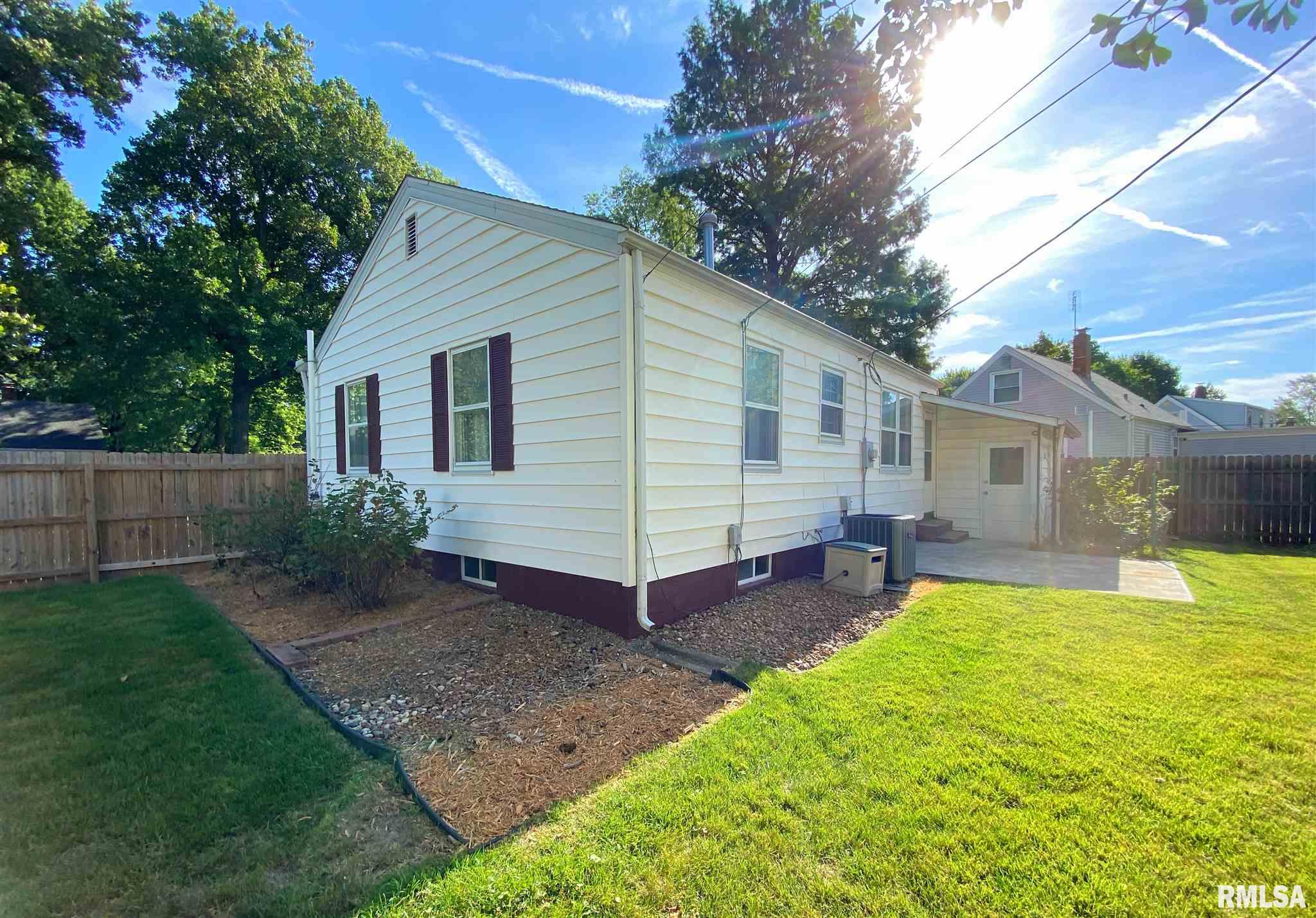 2012 East Buchanan Street Springfield, IL 62703 - Photo 36 of 41