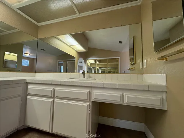 $2,950 | 22066 Loch Lomond Drive, Canyon Lake, CA 92587