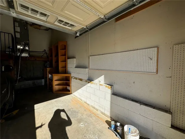 $2,950 | 22066 Loch Lomond Drive, Canyon Lake, CA 92587