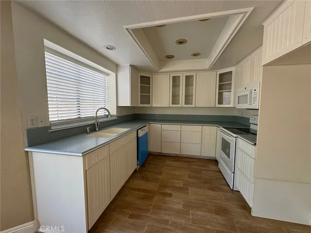 $2,950 | 22066 Loch Lomond Drive, Canyon Lake, CA 92587