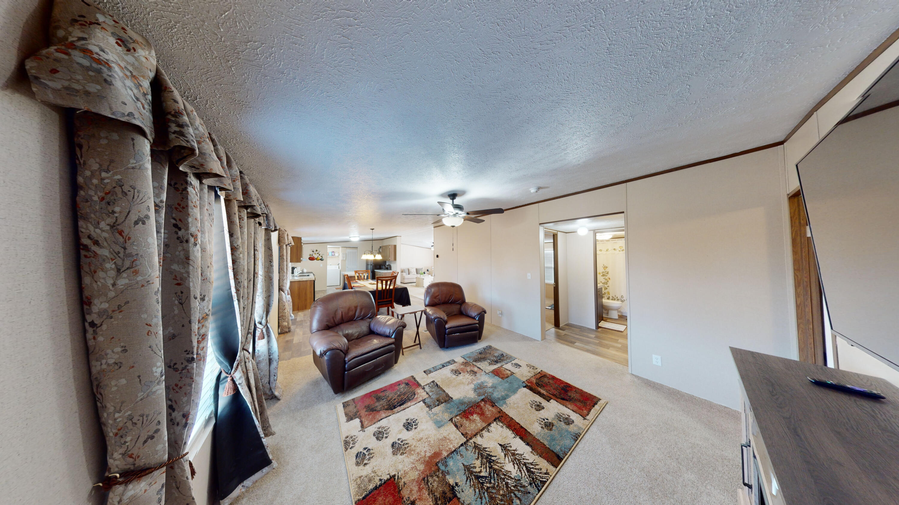 463 Henderson Road Evensville, TN 37332 - Photo 4 of 15 4-Main Living Room