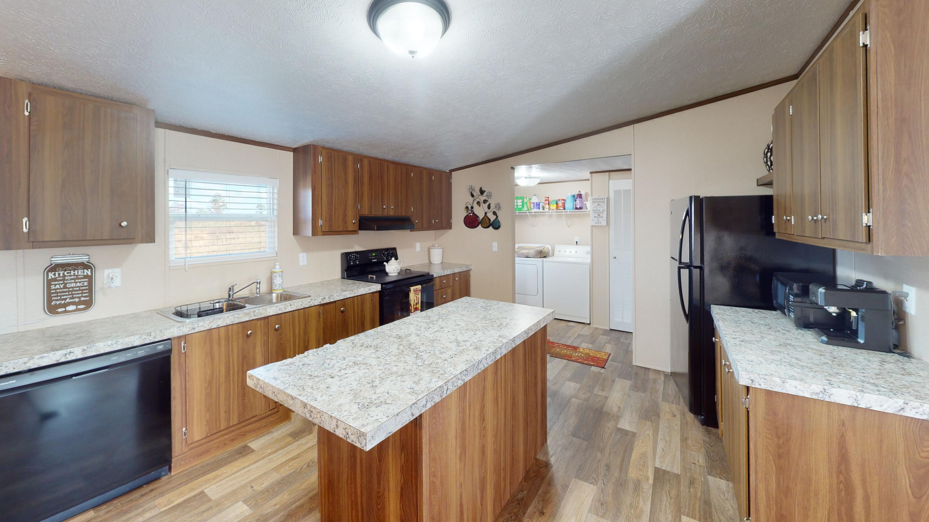 463 Henderson Road Evensville, TN 37332 - Photo 6 of 15 6-Kitchen 1