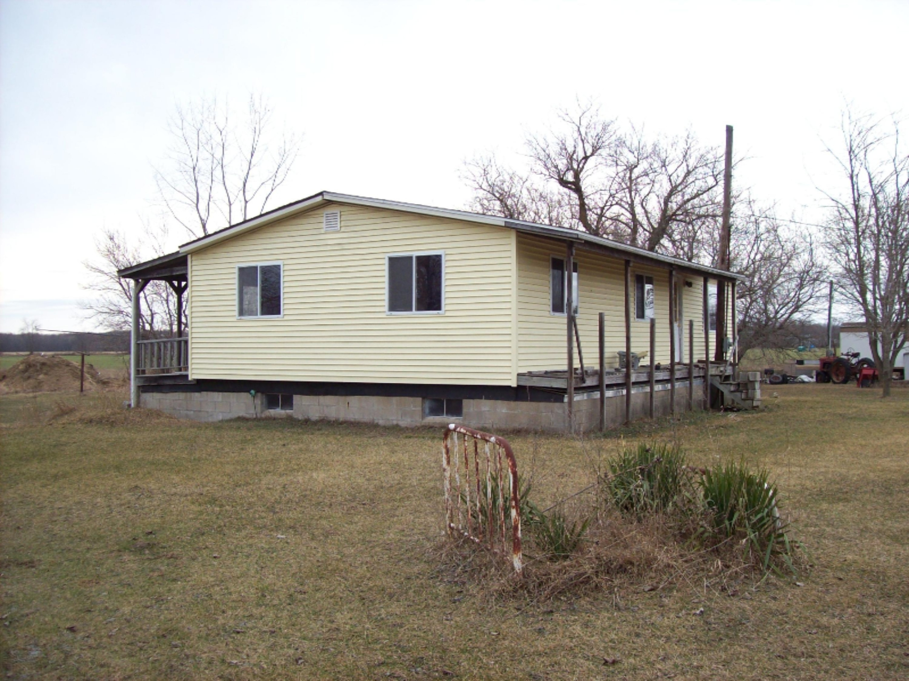 799 North Lumberjack Road Sumner, MI 48889 - Photo 5 of 8 100_3149