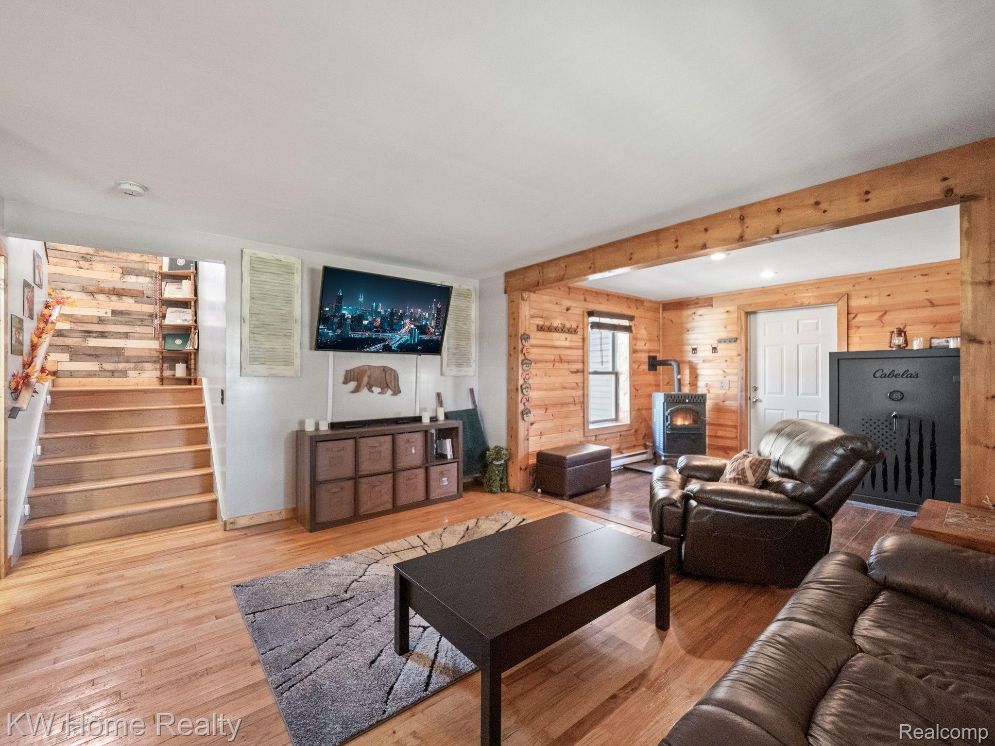 9697 Vernon Road Bancroft, MI 48414 - Photo 7 of 27 Gallery Image 7