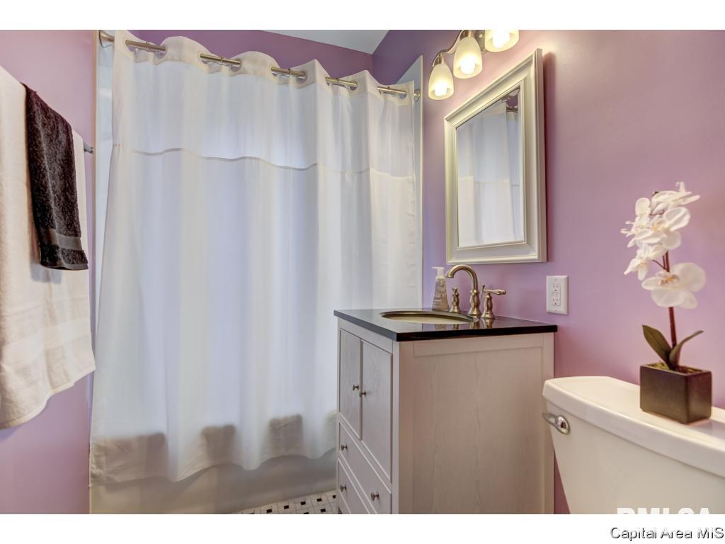 404 Broad Place Springfield, IL 62703 - Photo 26 of 35