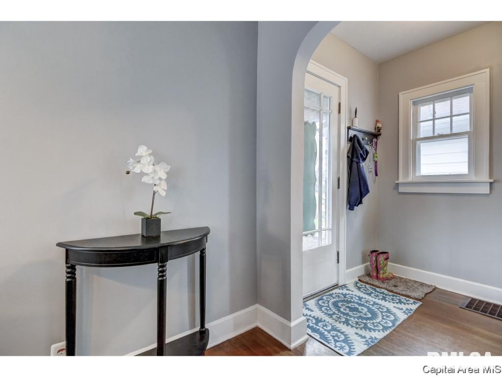 404 Broad Place Springfield, IL 62703 - Photo 6 of 35