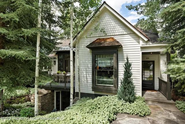 a view of house with outdoor space