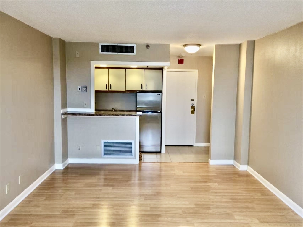 70 Southbridge Street, Unit 703 Worcester, MA 01608 - Photo 2 of 16