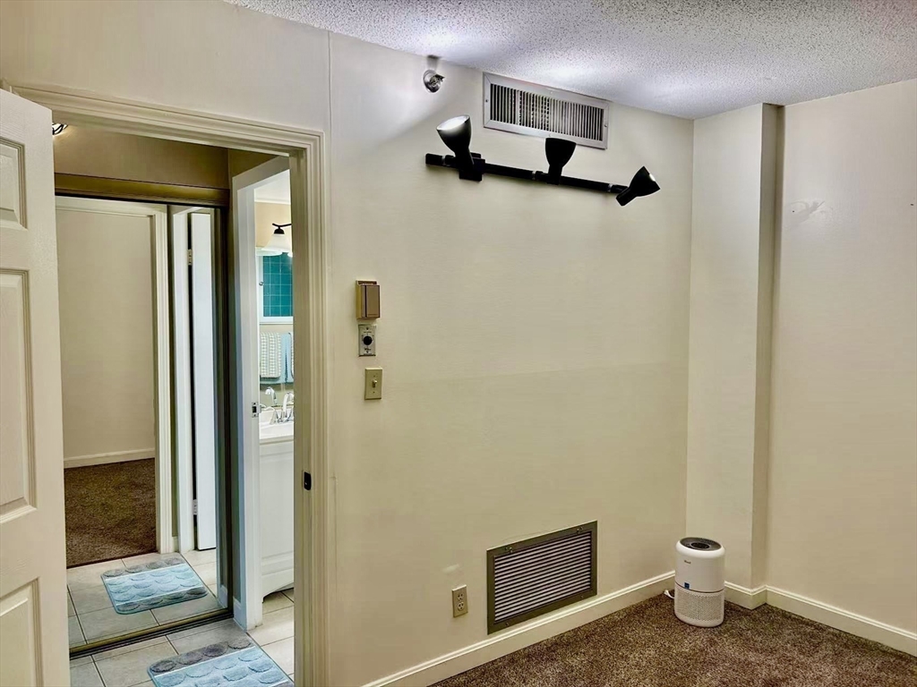 70 Southbridge Street, Unit 703 Worcester, MA 01608 - Photo 6 of 16