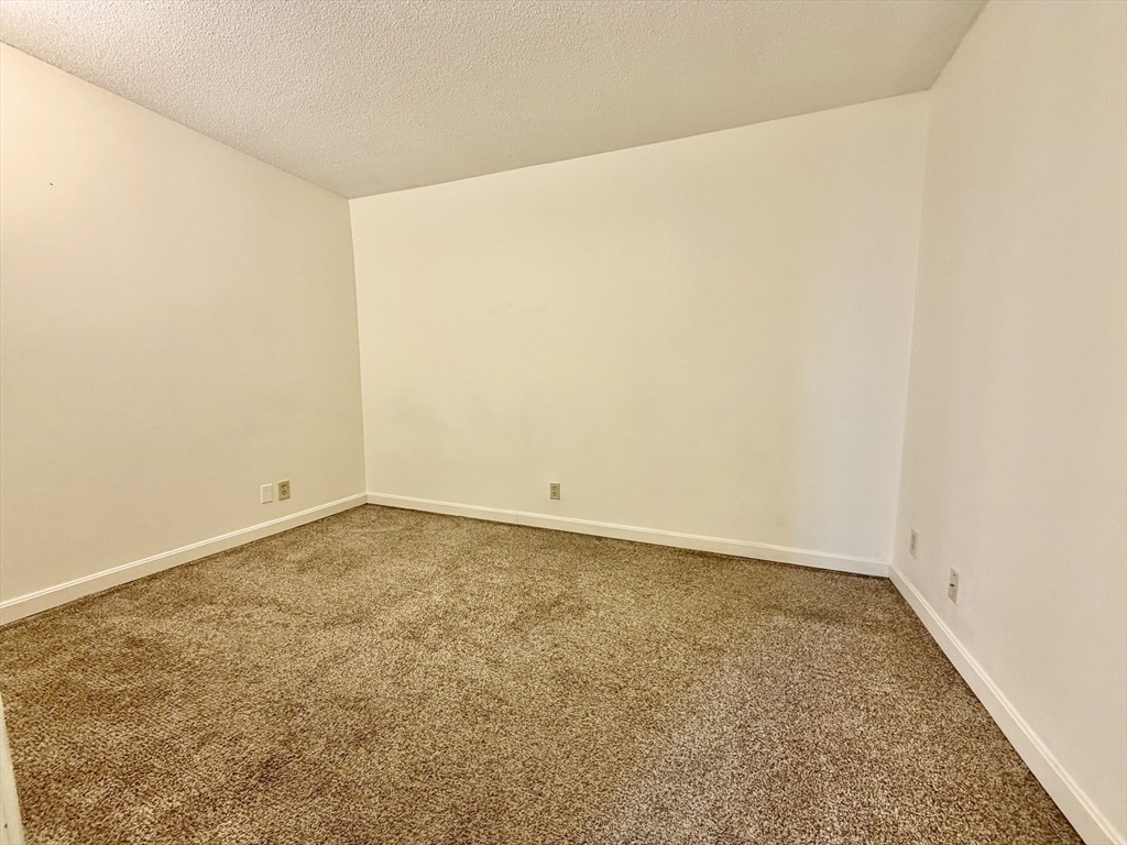 70 Southbridge Street, Unit 703 Worcester, MA 01608 - Photo 7 of 16