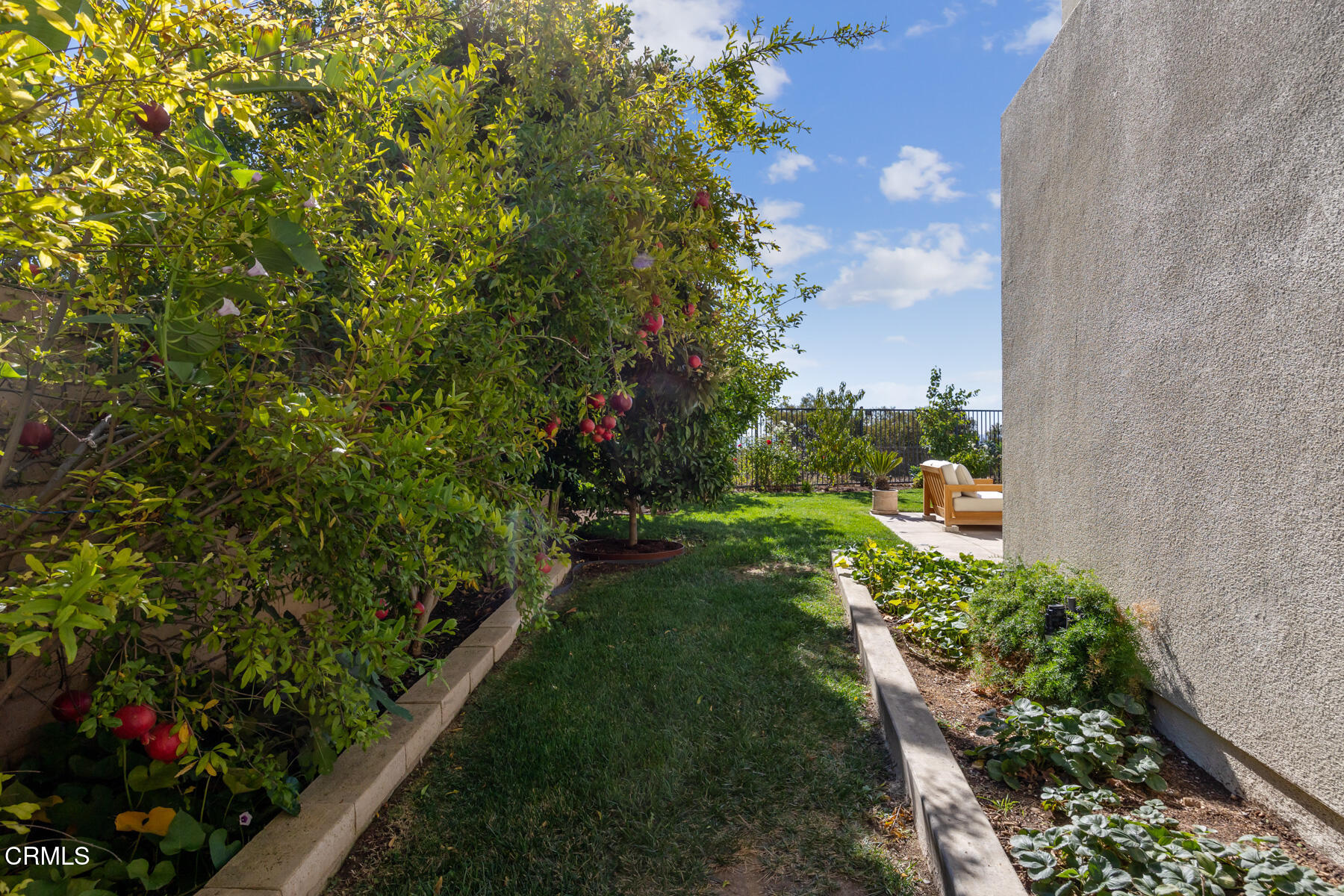 472 Desert Willow Road Azusa, CA 91702 - Photo 9 of 26 a view of a back yard