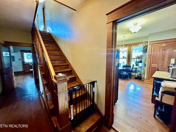 $349,900 | 1886 Dr Thomas Walker Road, Ewing, VA 24248