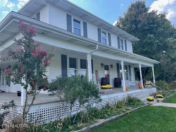 $349,900 | 1886 Dr Thomas Walker Road, Ewing, VA 24248