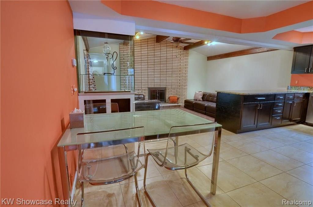 42916 Versailles Road Canton, MI 48187 - Photo 10 of 30