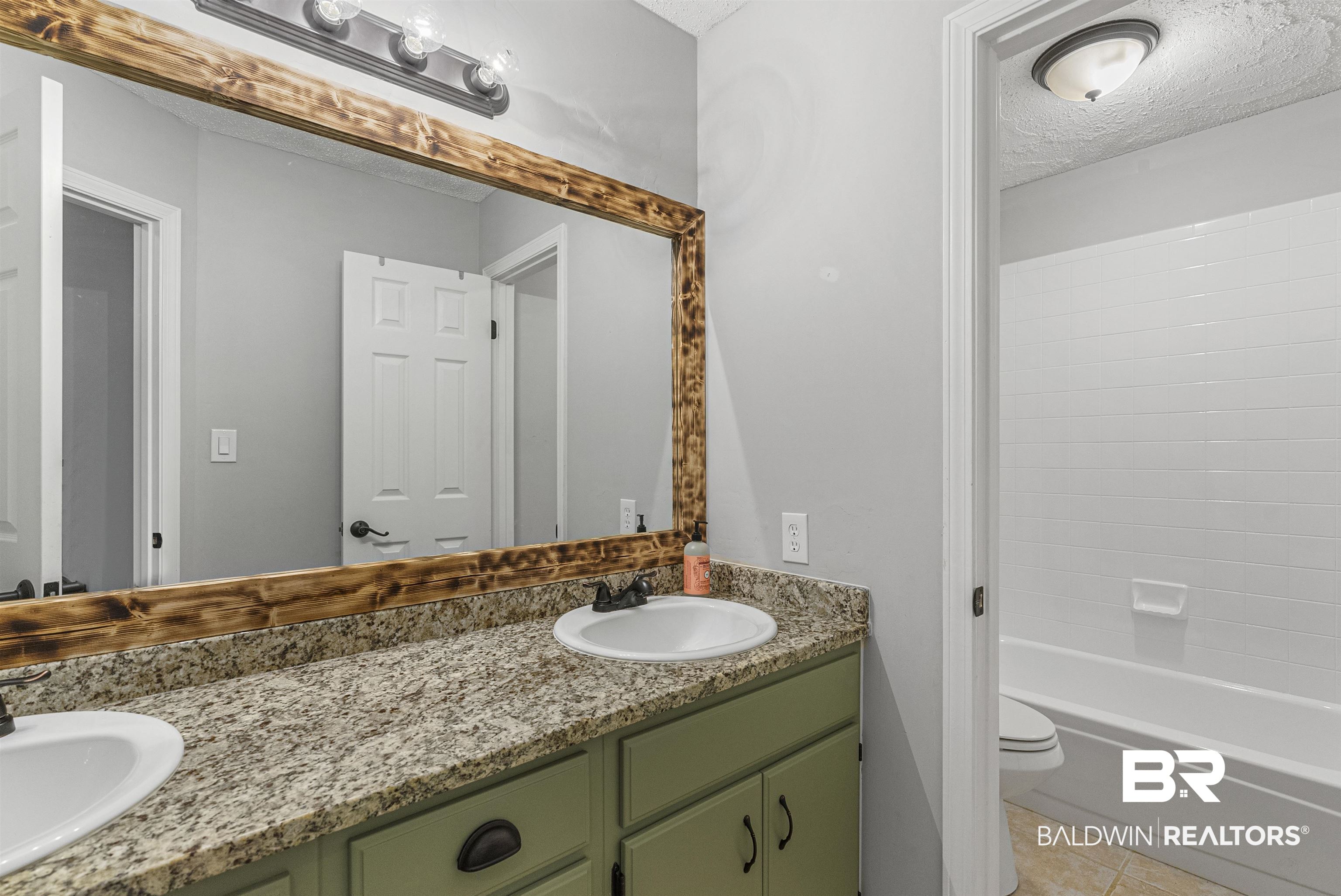 103 Laverne Circle Daphne, AL 36526 - Photo 29 of 43