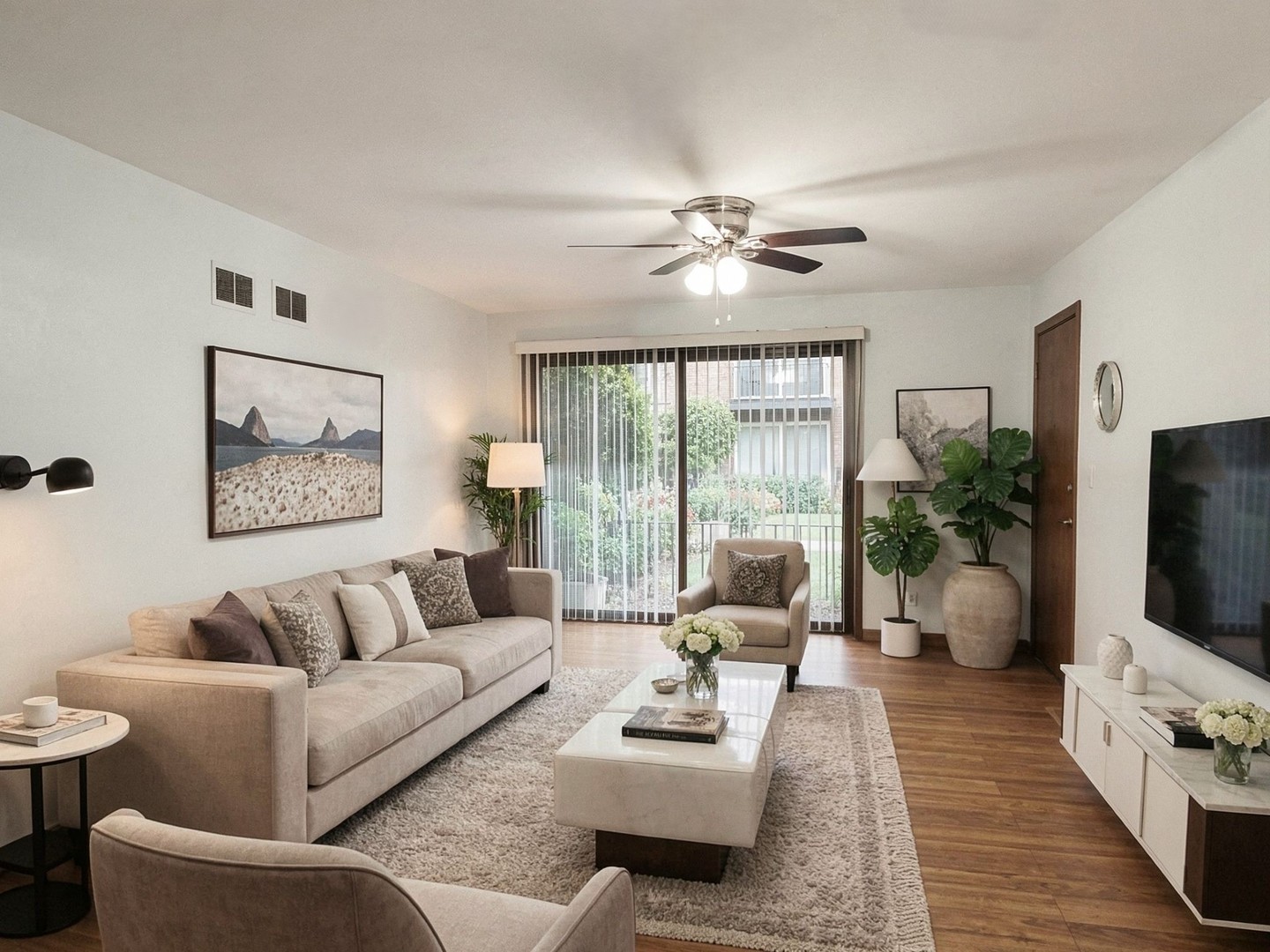 1907 West Golf Road, Unit 1B Mount Prospect, IL 60056 - Photo 2 of 16 Gallery Image 2