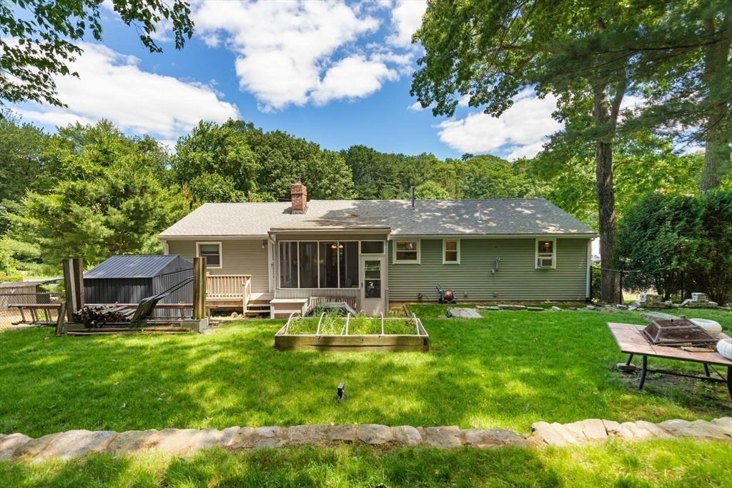 94 Judge Road Lynn, MA 01904 - Photo 28 of 37