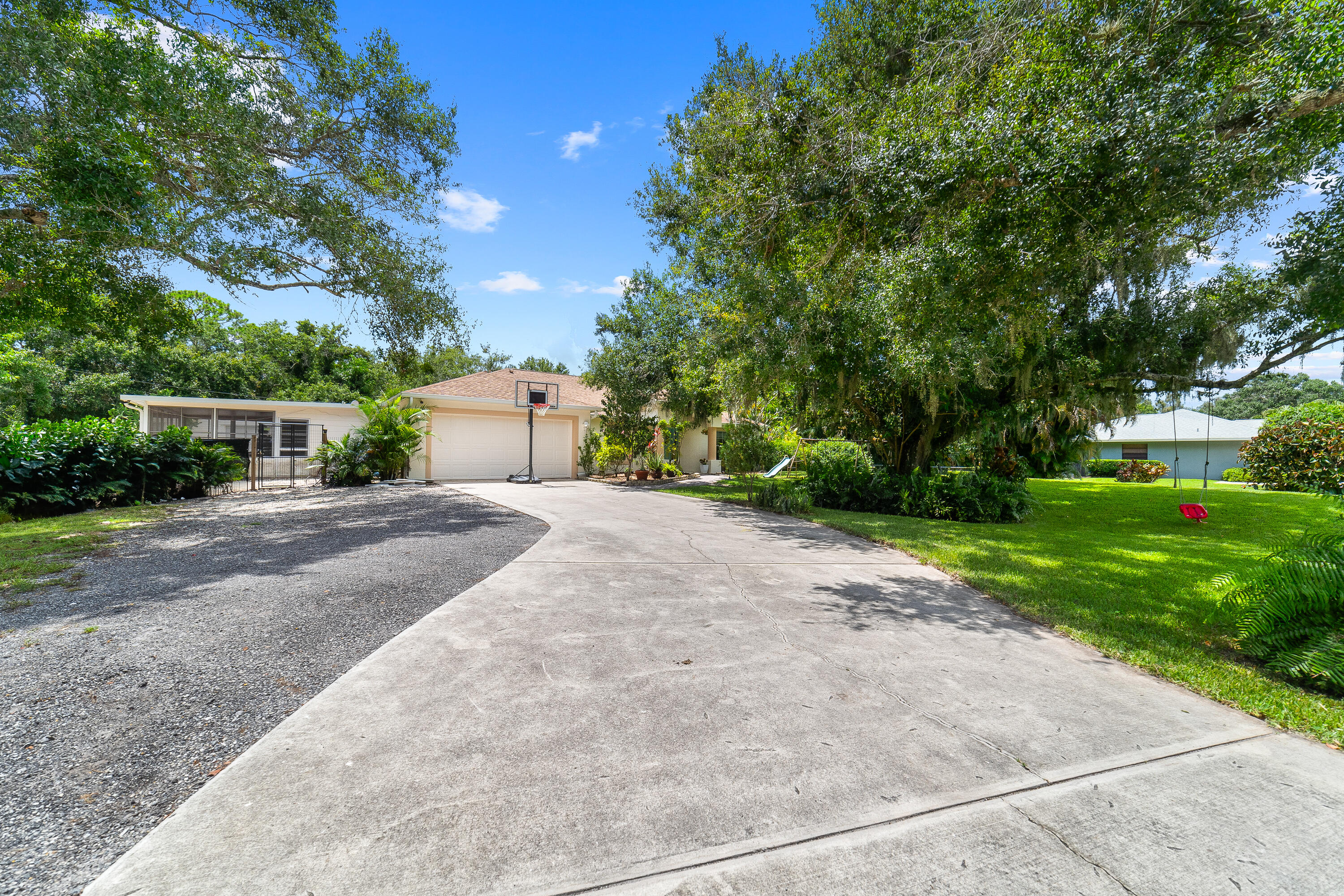 1325 Bennett Road Fort Pierce, FL 34947 - Photo 3 of 34 _DSC5792
