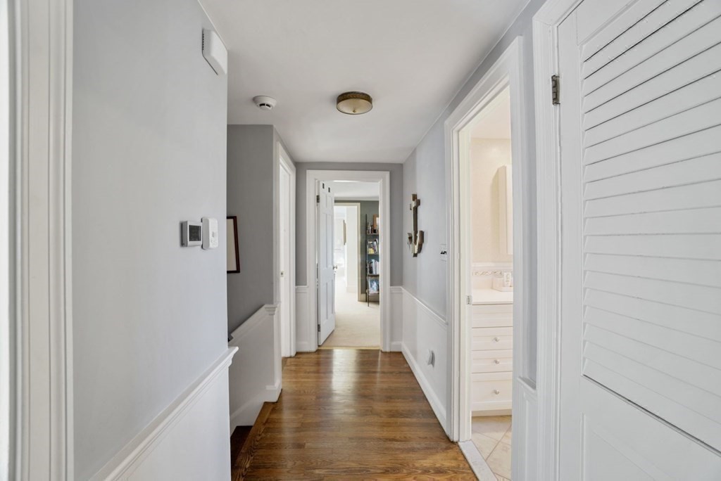 48 Arrowhead Road Weston, MA 02493 - Photo 17 of 24