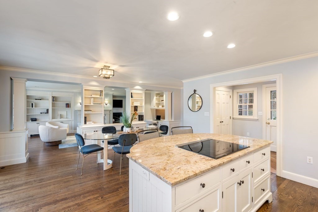 48 Arrowhead Road Weston, MA 02493 - Photo 4 of 24