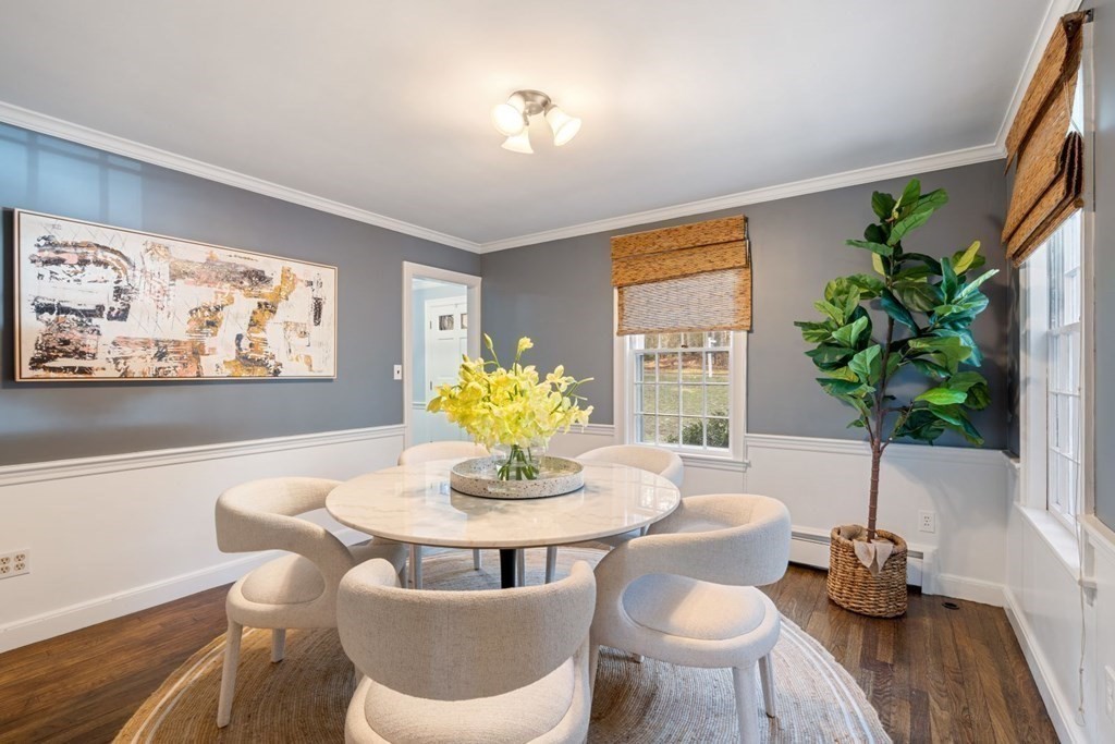 48 Arrowhead Road Weston, MA 02493 - Photo 5 of 24