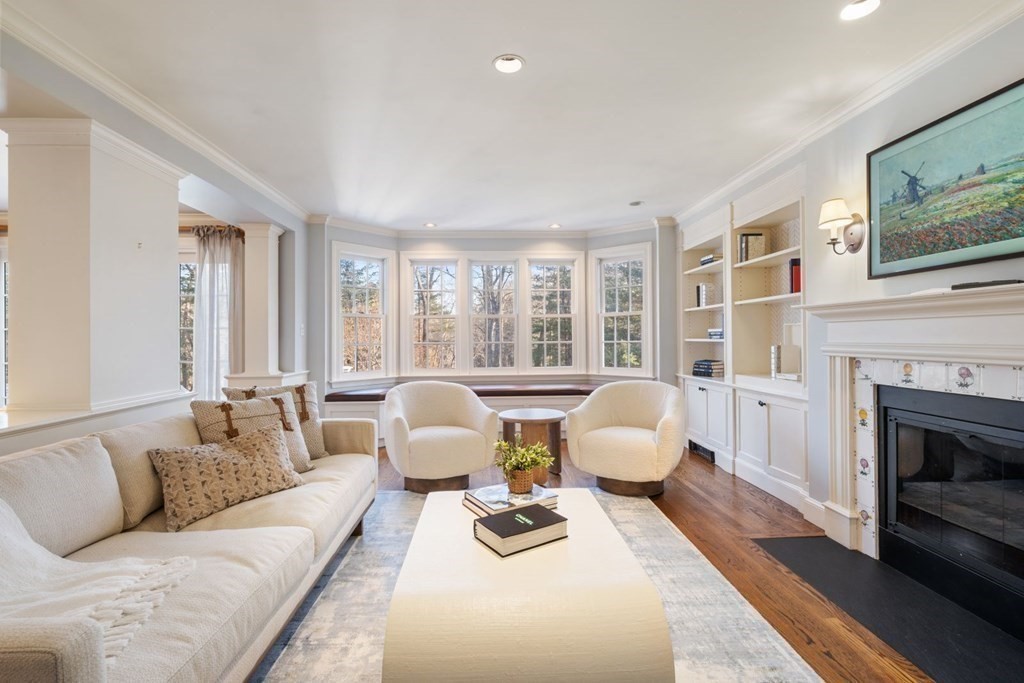 48 Arrowhead Road Weston, MA 02493 - Photo 7 of 24