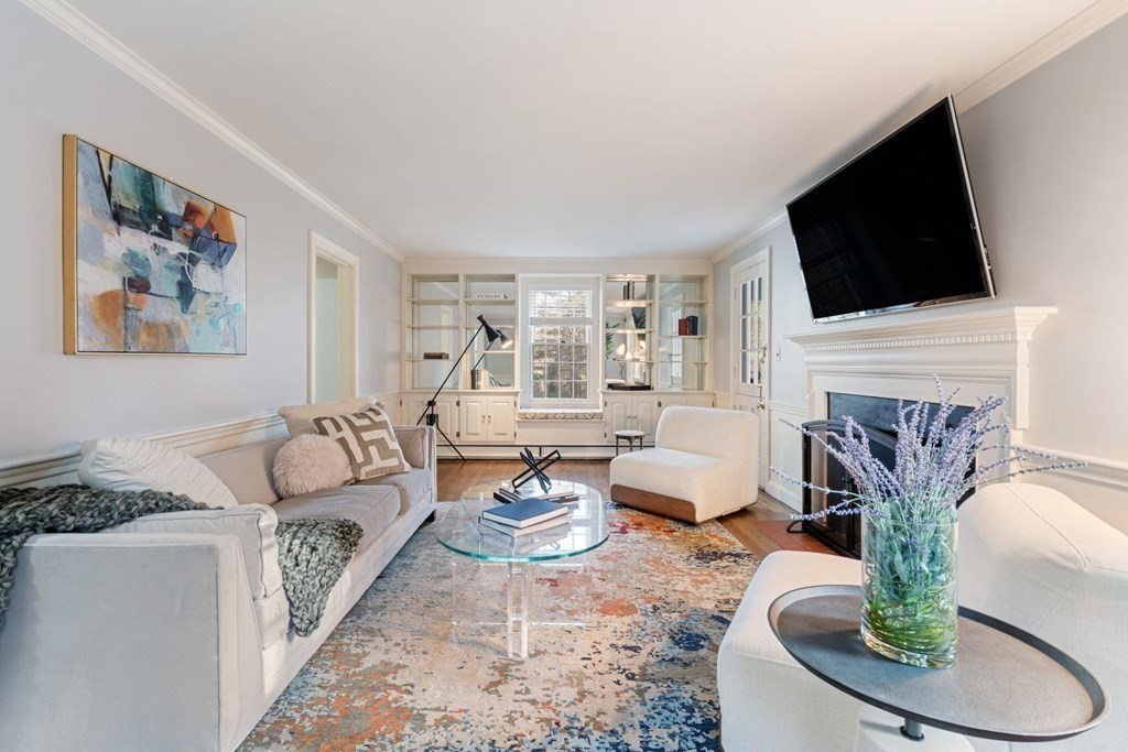 48 Arrowhead Road Weston, MA 02493 - Photo 9 of 24