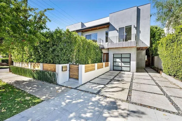 $13,500 | 801 North Kilkea Drive, Los Angeles, CA 90046