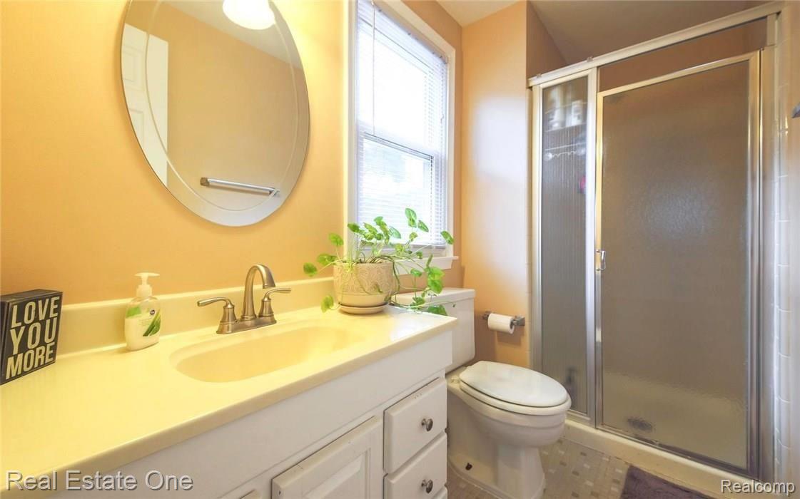 434 Peters Road Milford, MI 48381 - Photo 15 of 27 15-Peters.jpg