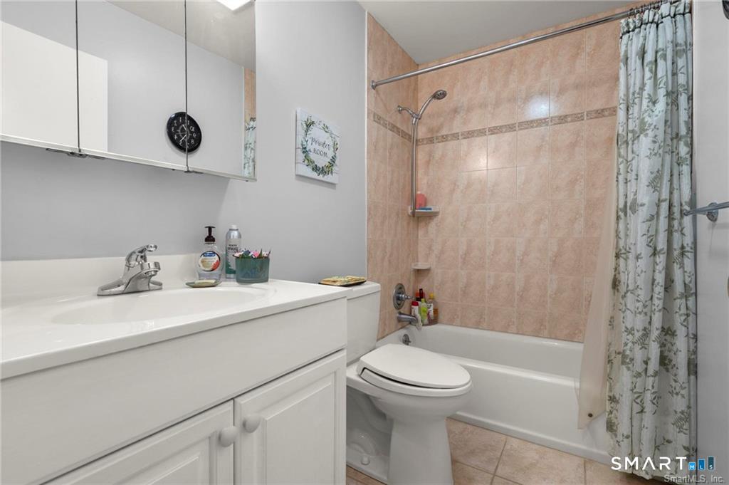 50 Greenhouse Road, Unit 26B Bridgeport, CT 06606 - Photo 14 of 15