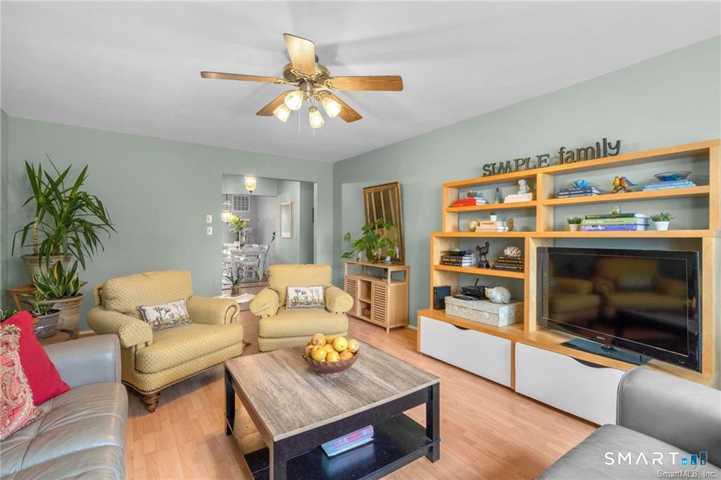 50 Greenhouse Road, Unit 26B Bridgeport, CT 06606 - Photo 4 of 15