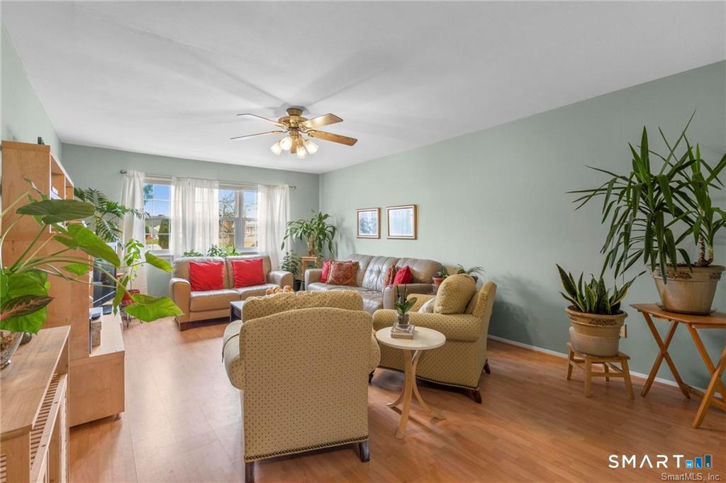 50 Greenhouse Road, Unit 26B Bridgeport, CT 06606 - Photo 5 of 15