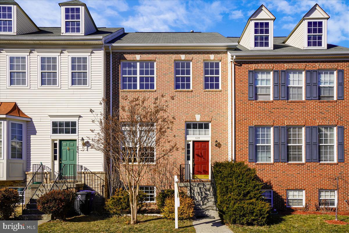 628 Springhouse Square Southeast Leesburg, VA 20175 - Photo 2 of 57 Gallery Image 2