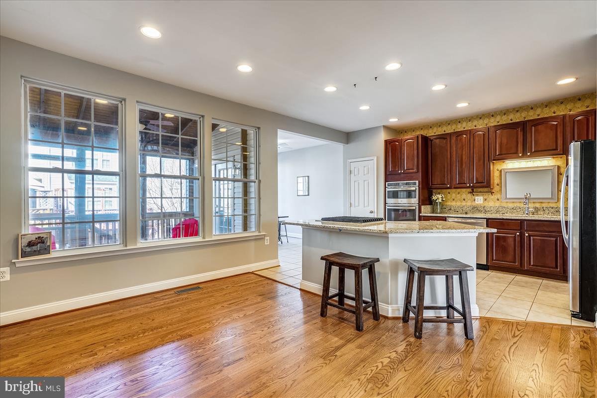 628 Springhouse Square Southeast Leesburg, VA 20175 - Photo 11 of 57 Gallery Image 11